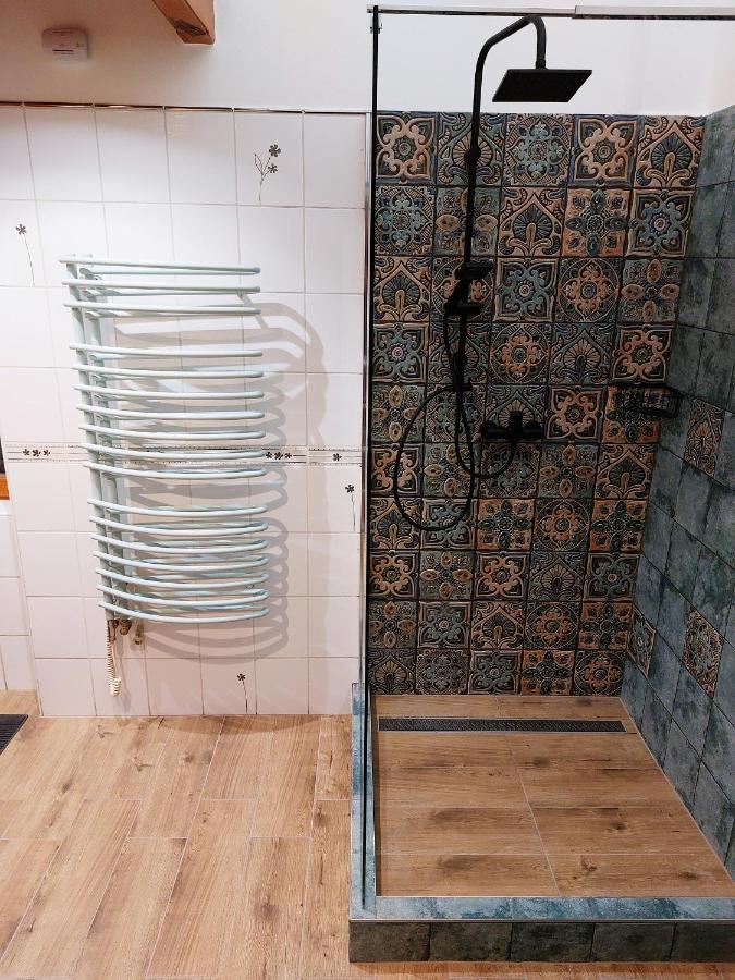 Square 16 Apartman - Absolutely Central Location With Self Check In Σζομπαθέλι Εξωτερικό φωτογραφία