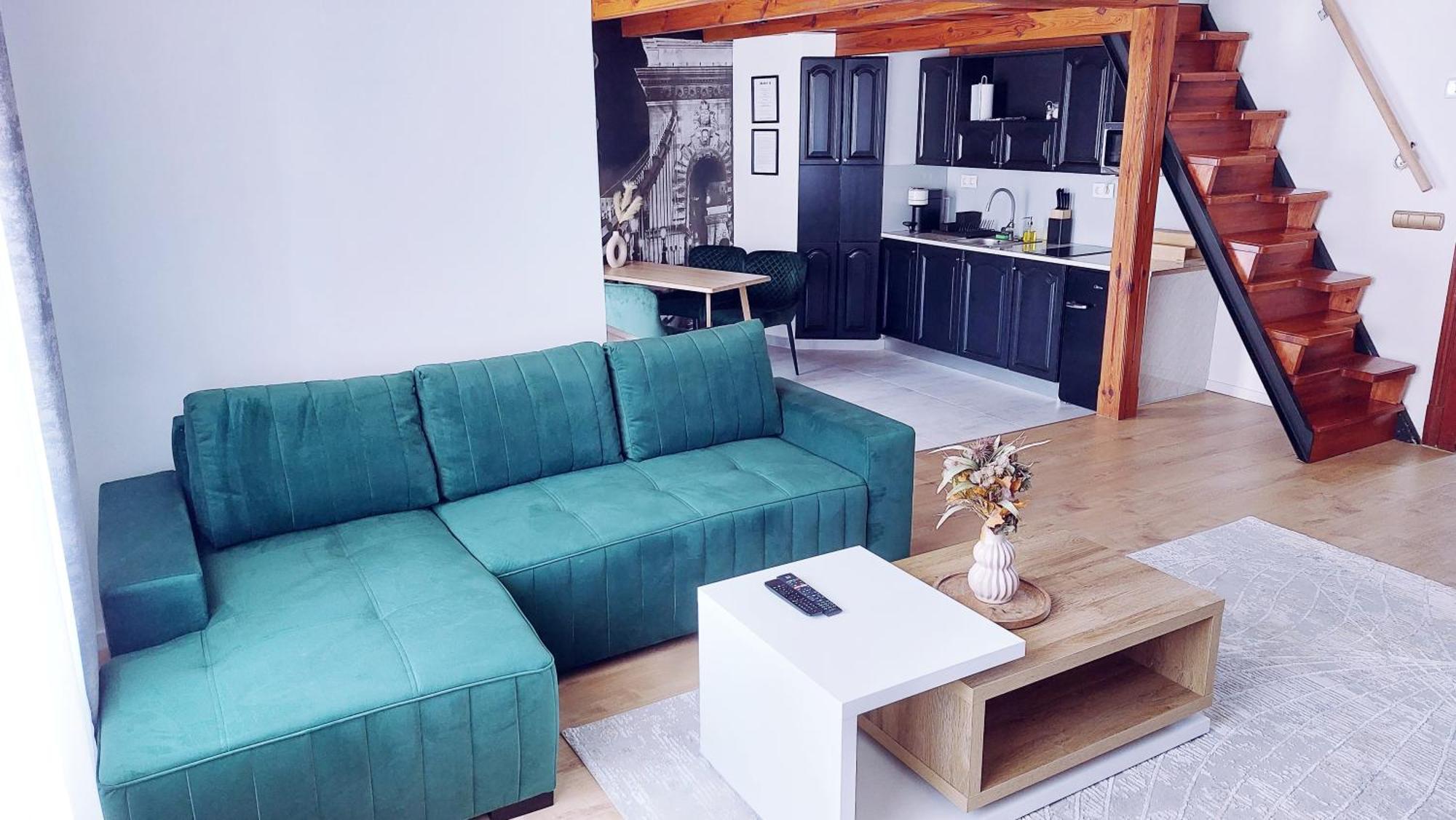 Square 16 Apartman - Absolutely Central Location With Self Check In Σζομπαθέλι Εξωτερικό φωτογραφία